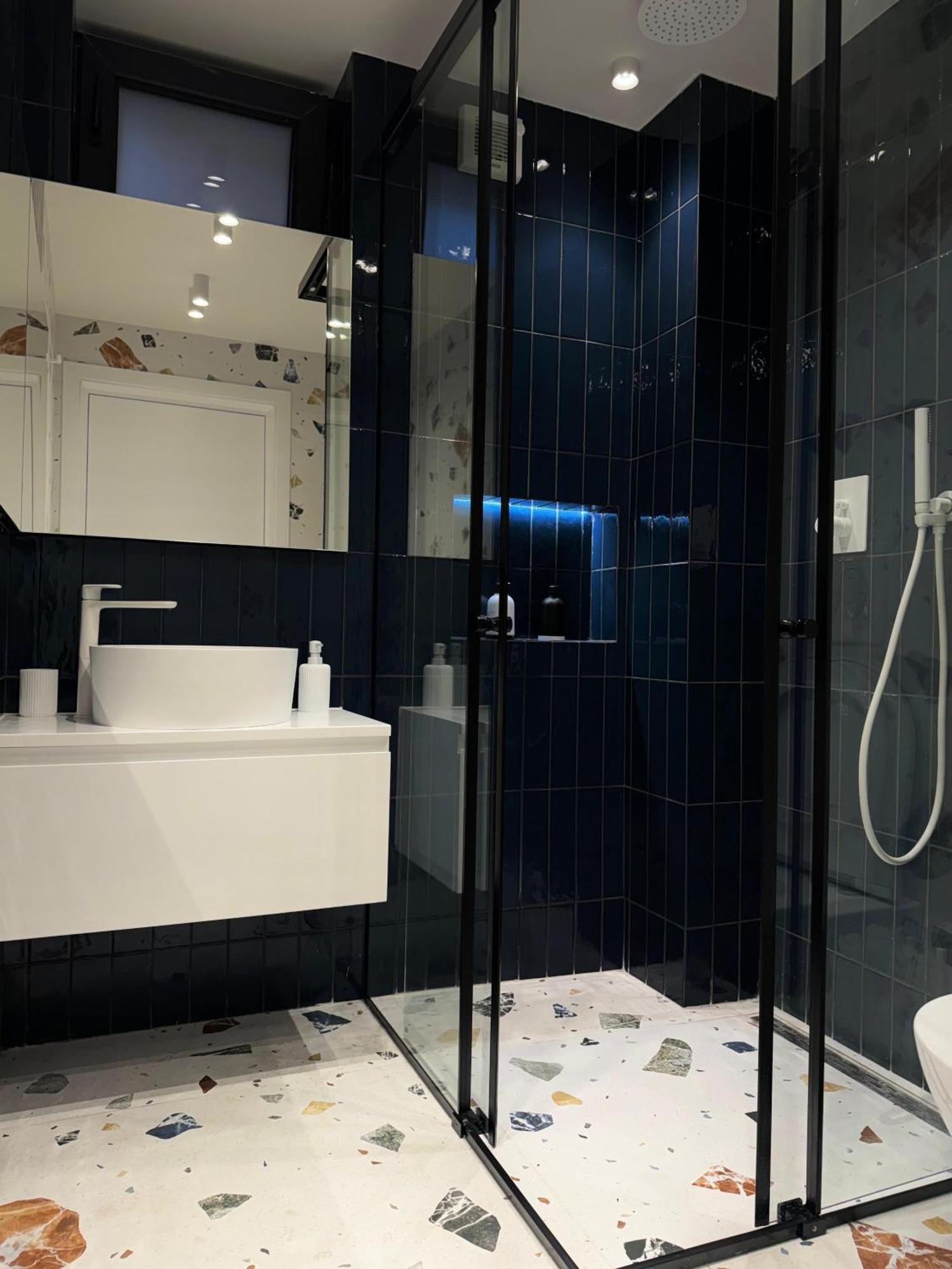 Incasso City Center Apartment Tiranë Ngoại thất bức ảnh