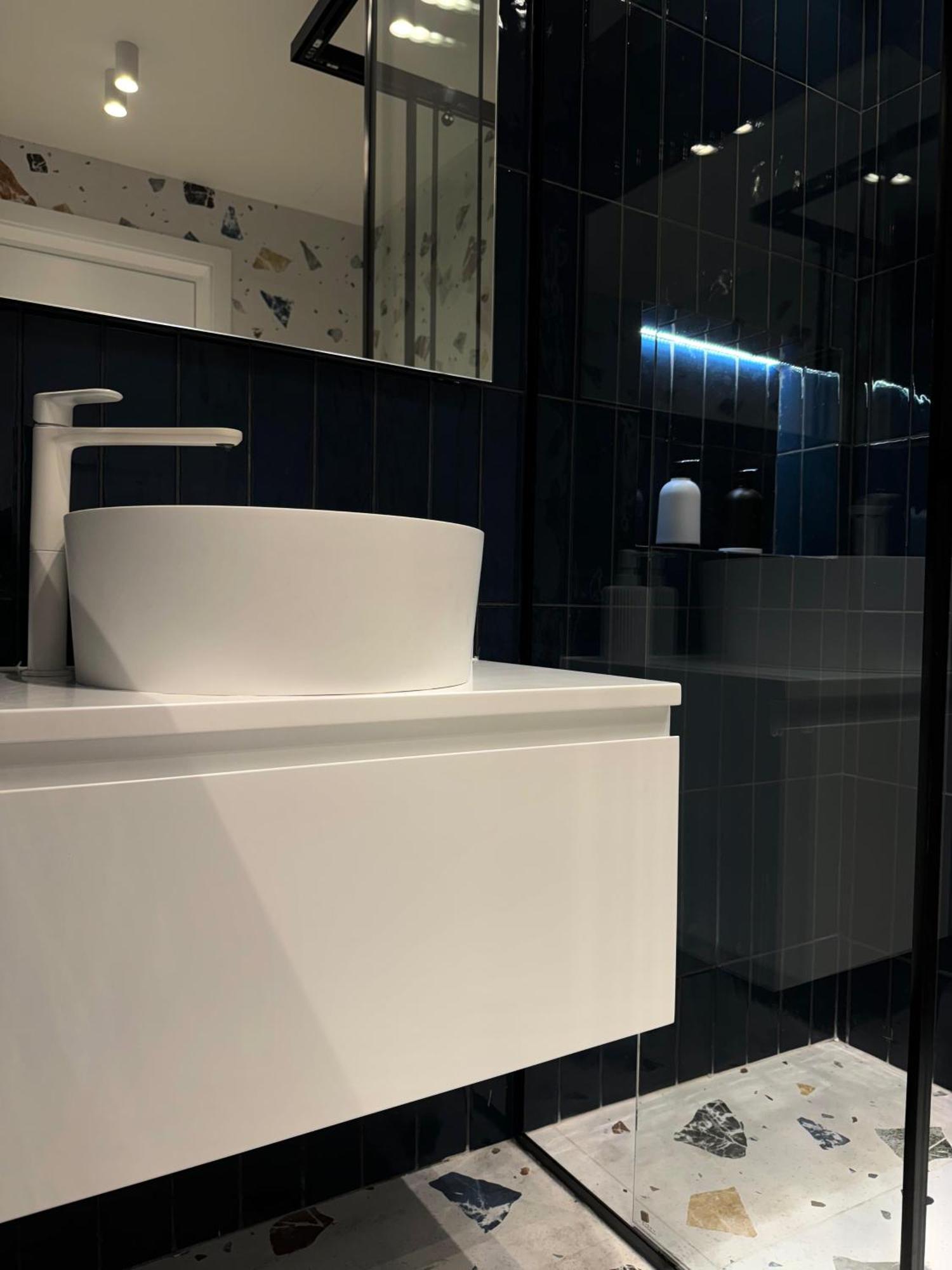 Incasso City Center Apartment Tiranë Ngoại thất bức ảnh