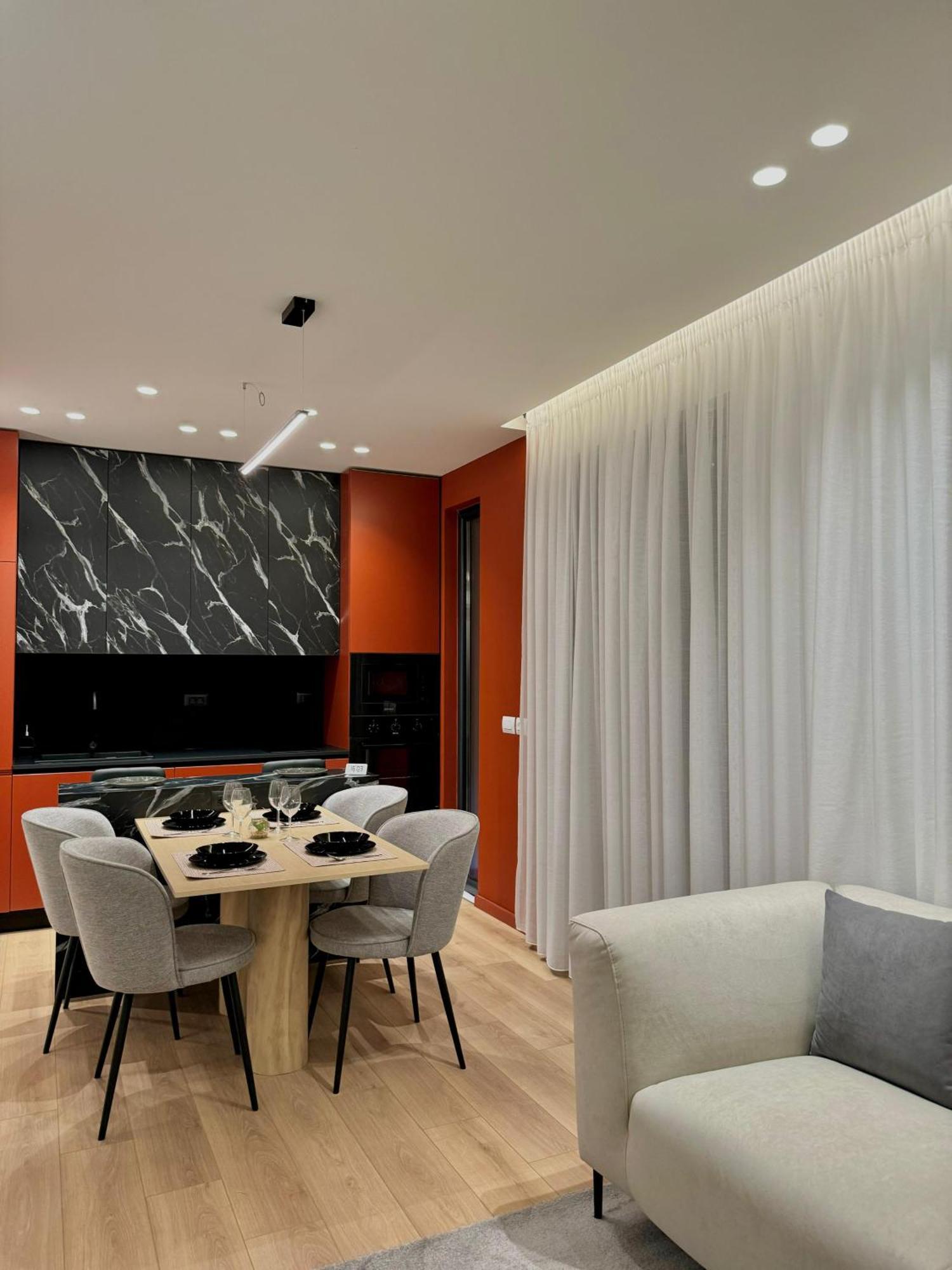 Incasso City Center Apartment Tiranë Ngoại thất bức ảnh